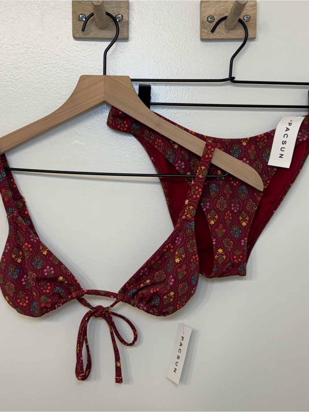 PacSun NWT Women's Medium Burgundy Paisley Tie-Front Bikini Set
